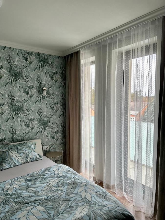 Becca'S Downtown Apartment With Private Parking Oradea Zewnętrze zdjęcie